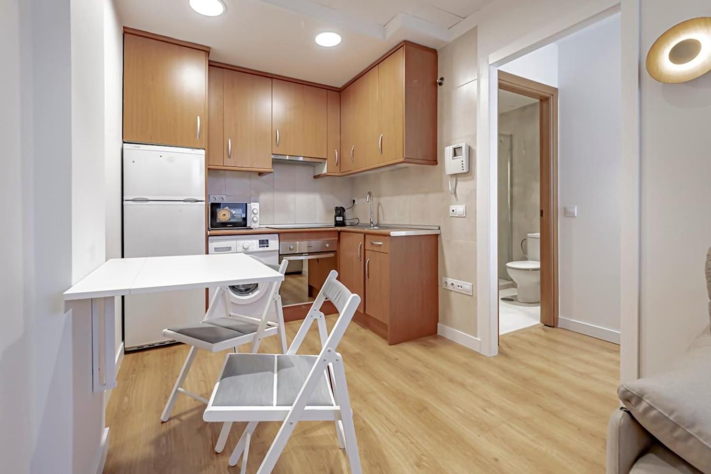 Apartamentos Noviembre Madrid Exterior foto